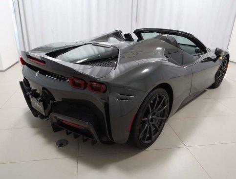 Certified 2022 Ferrari SF90 Spider image 9