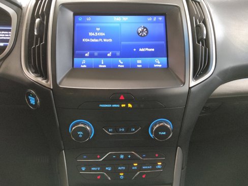 Used 2020 Ford Edge SEL image 25