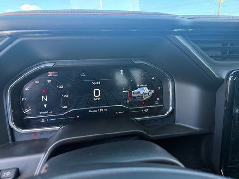 Used 2025 GMC Sierra 1500 AT4 w/ AT4 Premium Package image 11