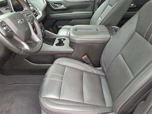 Used 2024 Chevrolet Suburban RST w/ Luxury Package image 22