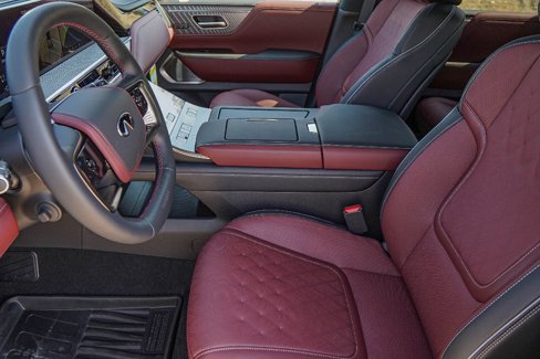 New 2026 INFINITI QX80 Autograph w/ Premium Cargo Package image 10