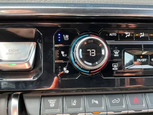 New 2026 GMC Sierra 2500 Denali w/ Denali Reserve Package image 9