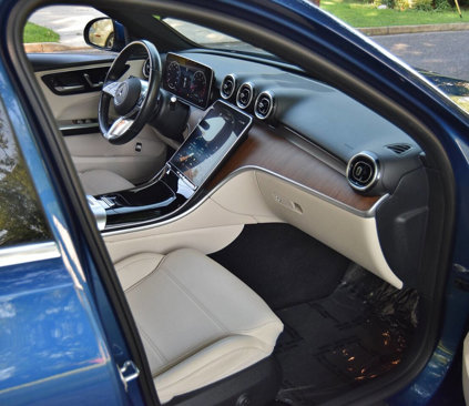 Used 2022 Mercedes-Benz C 300 4MATIC Sedan image 26