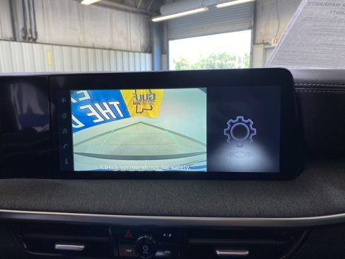 Used 2025 Nissan Kicks SV image 39