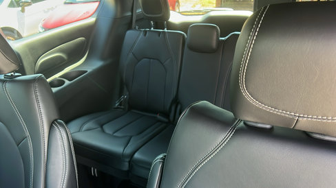 New 2026 Chrysler Voyager LX image 21