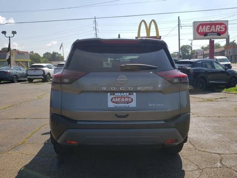 Used 2023 Nissan Rogue SV image 5