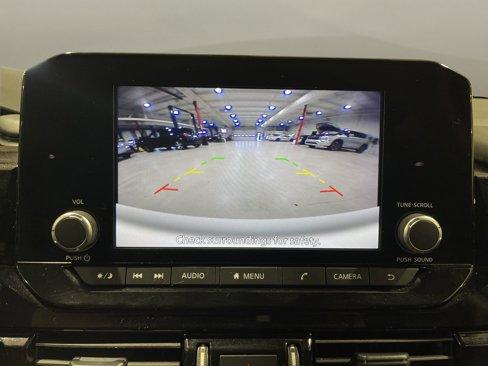 Used 2025 Nissan Pathfinder SV image 21