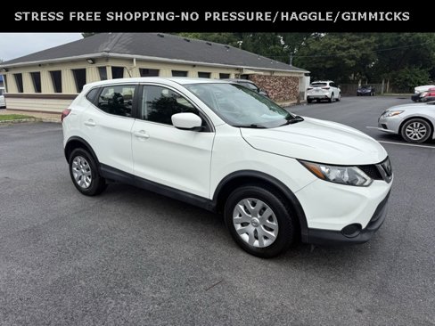 Used 2019 Nissan Rogue Sport S image 2
