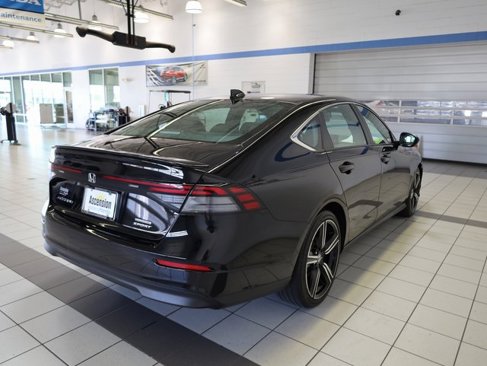 Used 2024 Honda Accord Sport image 14