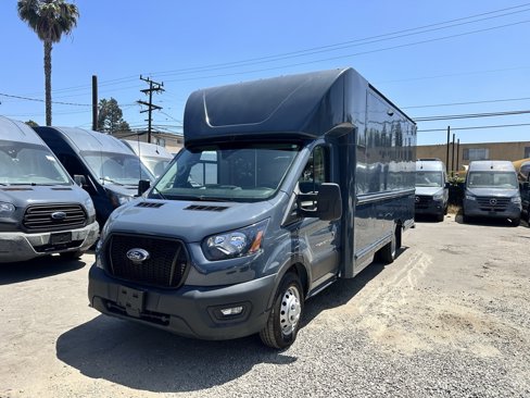 Used 2022 Ford Transit 350 DRW image 4