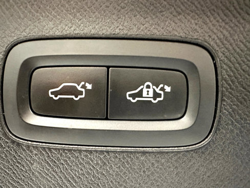 Used 2019 Volvo XC90 T6 Momentum image 35