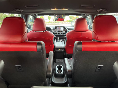 Used 2022 Toyota Highlander XSE image 10