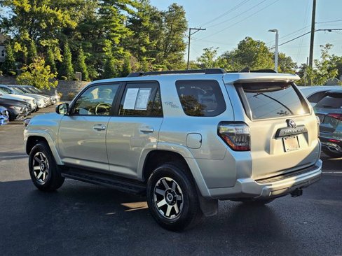 Used 2024 Toyota 4Runner TRD Off-Road image 12
