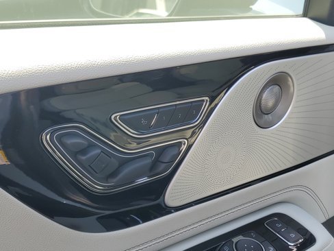New 2025 Lincoln Aviator Black Label w/ Jet Appearance Package image 9