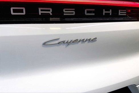 New 2026 Porsche Cayenne image 19