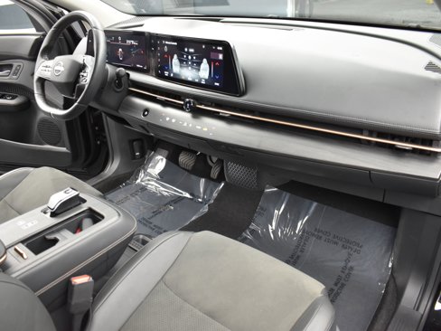 Used 2024 Nissan Ariya FWD image 7