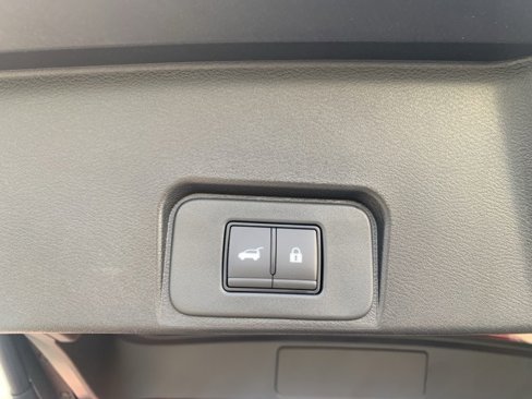 New 2026 Nissan Rogue SV image 30
