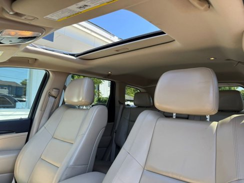 Used 2019 Jeep Grand Cherokee Limited w/ Trailer Tow Group IV image 17