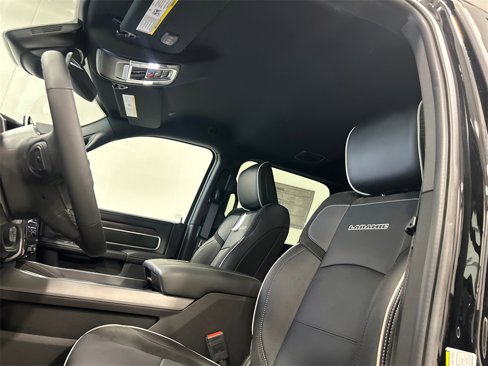 New 2025 RAM 2500 Laramie image 32