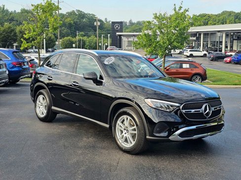 Certified 2025 Mercedes-Benz GLC 300 4MATIC image 1