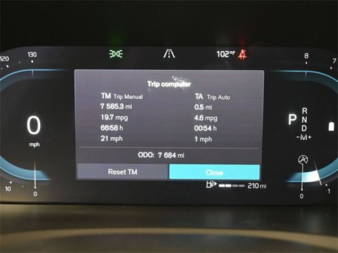 Used 2024 Volvo XC90 B6 Ultimate w/ Lounge Package image 28