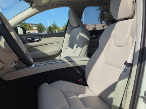 New 2026 Volvo XC60 B5 Ultra w/ Protection Package Premier image 13