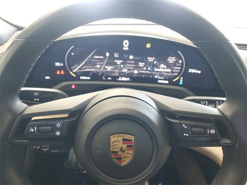 Used 2022 Porsche Taycan 4S image 17