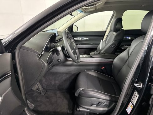 Used 2025 Genesis GV70 2.5T Advanced w/ Advanced Package image 11