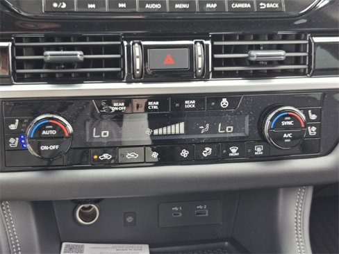 New 2025 Nissan Pathfinder Platinum image 20