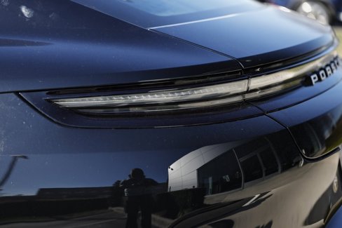 New 2025 Porsche Panamera 4 image 13
