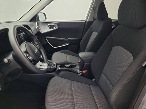 Used 2023 Kia Soul LX w/ Option Group 015 image 17