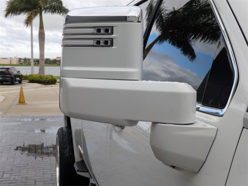 Used 2024 GMC Sierra 2500 Denali Ultimate image 13