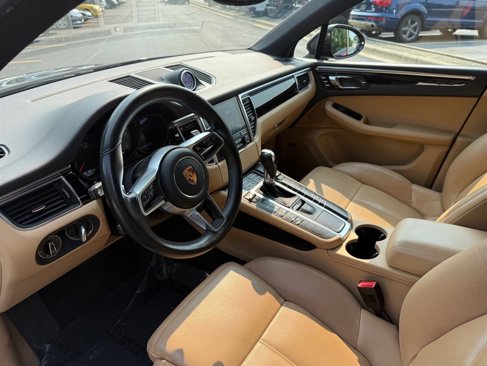 Used 2018 Porsche Macan S image 40