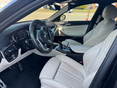 Used 2018 BMW 530i xDrive image 14