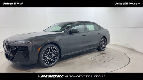 New 2026 BMW 750e xDrive w/ Executive Package image 4