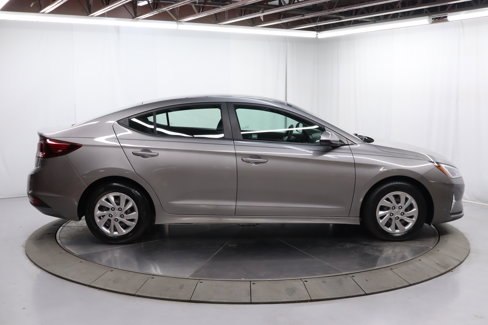 Used 2020 Hyundai Elantra SE w/ Cargo Package (C1) image 8