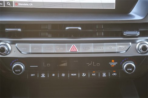 Used 2024 Kia Telluride LX image 14