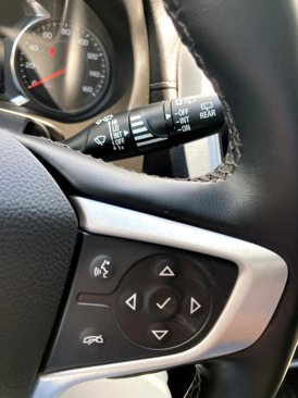 Used 2023 GMC Terrain SLT image 25