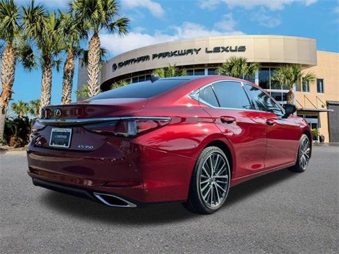 Certified 2024 Lexus ES 350 w/ Premium Package image 4