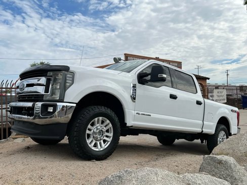 Used 2018 Ford F250 XLT image 2