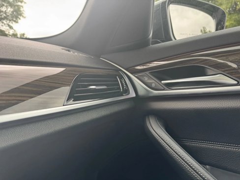 Used 2018 BMW 540i xDrive image 23