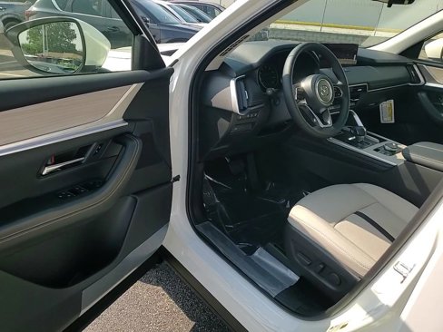 New 2025 MAZDA CX-90 3.3 Turbo w/ Preferred Package image 13