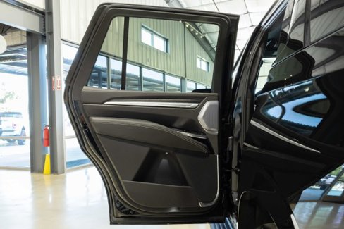 Used 2025 Cadillac Escalade V w/ LPO, Floor Liner Package image 10