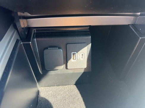 Used 2022 Ford Explorer ST w/ Equipment Group 401A image 23