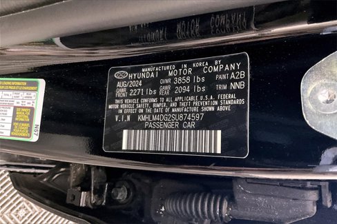 Used 2025 Hyundai Elantra Sport image 26