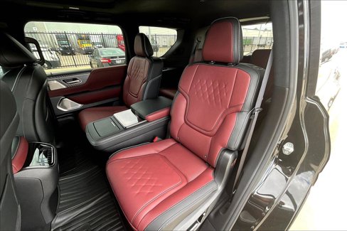 New 2026 INFINITI QX80 Autograph image 19