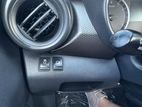 Used 2019 Nissan Kicks S image 25