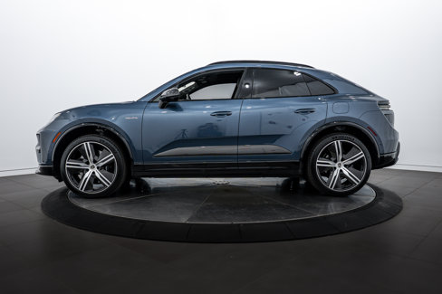 New 2025 Porsche Macan Turbo Electric image 2