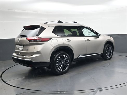 New 2026 Nissan Rogue Platinum image 4