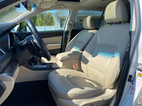 Used 2017 Subaru Outback 3.6R Limited image 14